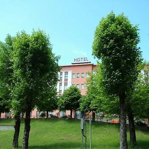 Pineta Hotel Pievepelago 3*,